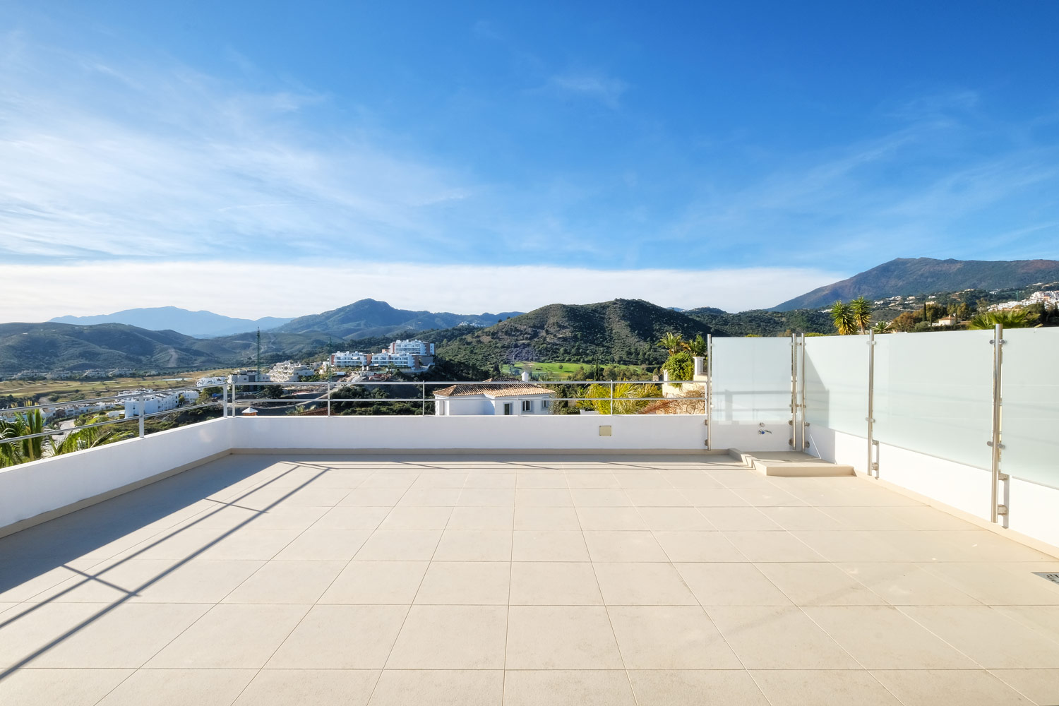 Villa zum verkauf in Los Arqueros-Puerto del Almendro (Benahavís)
