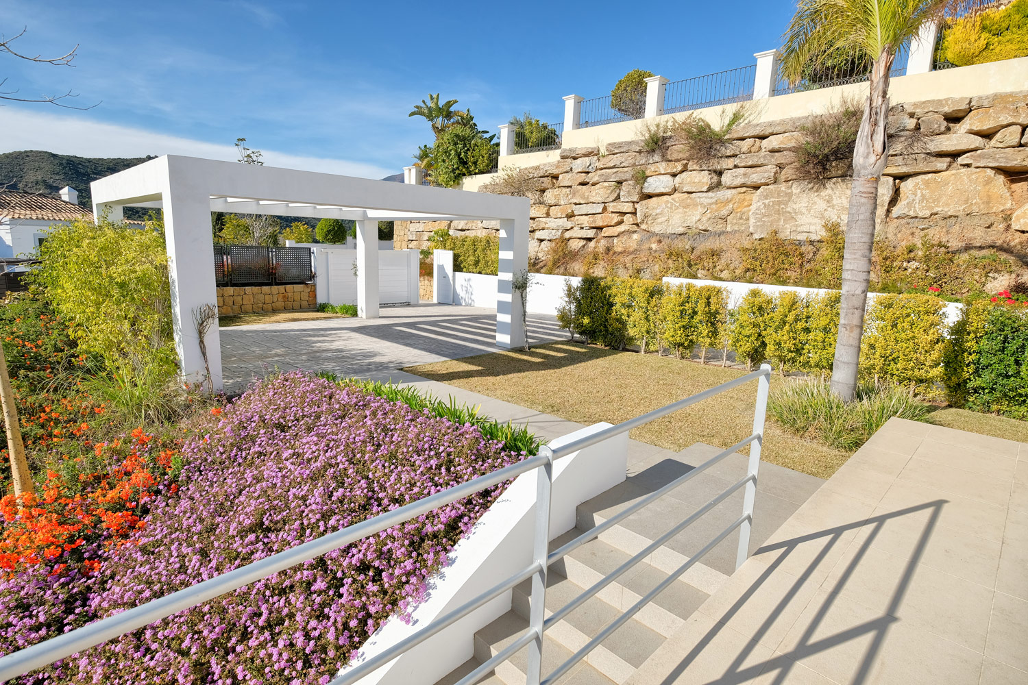 Villa zum verkauf in Los Arqueros-Puerto del Almendro (Benahavís)