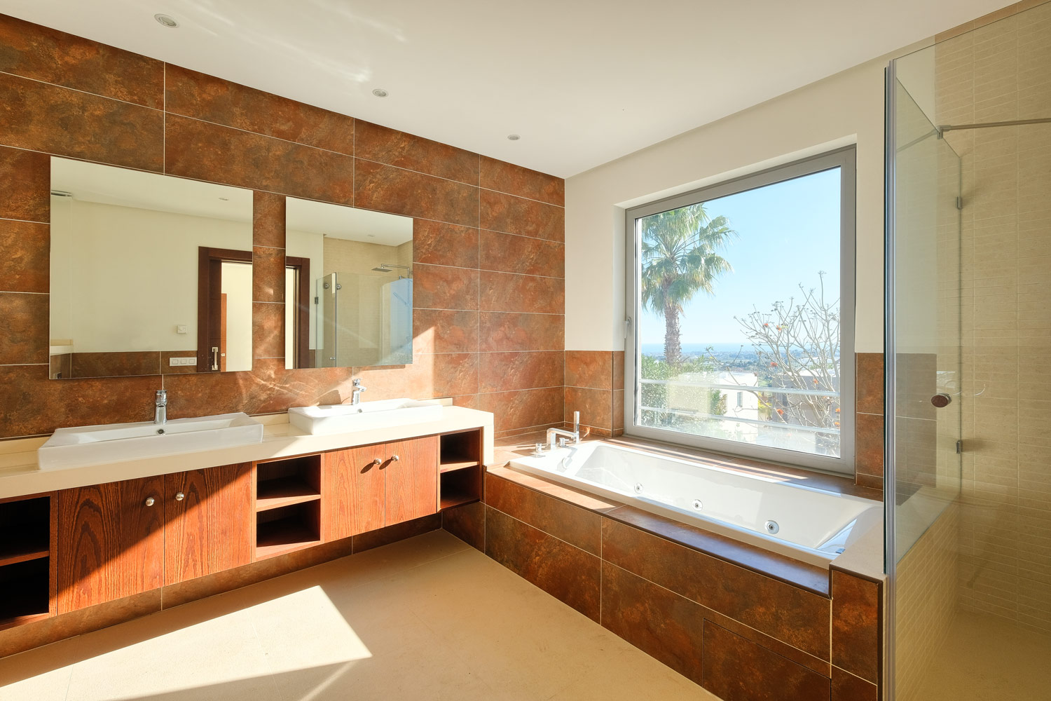 Villa zum verkauf in Los Arqueros-Puerto del Almendro (Benahavís)