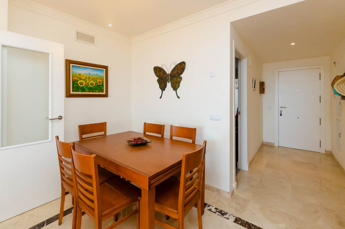 Penthouse te koop in de wijk Puerto de la Duquesa, Manilva-Costa del Sol.