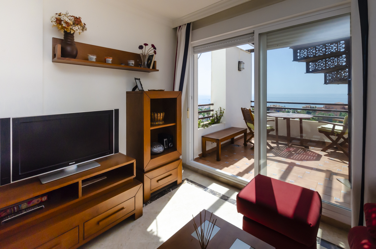 Penthouse à vendre dans le quartier de Puerto de la Duquesa, Manilva- Costa del Sol.