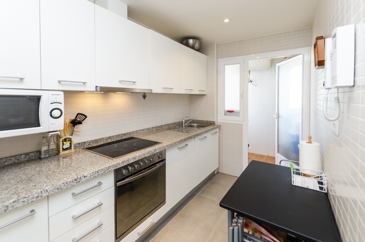 Penthouse à vendre dans le quartier de Puerto de la Duquesa, Manilva- Costa del Sol.