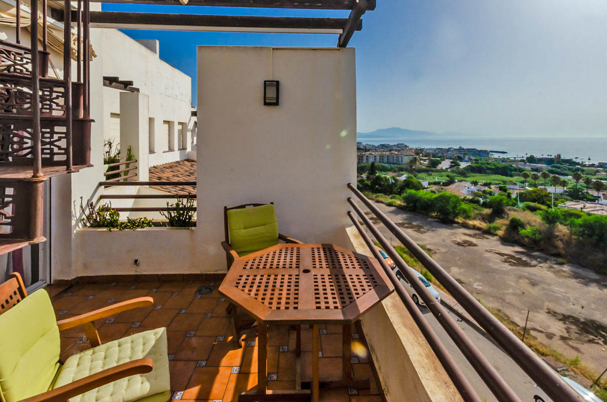 Penthouse te koop in de wijk Puerto de la Duquesa, Manilva-Costa del Sol.
