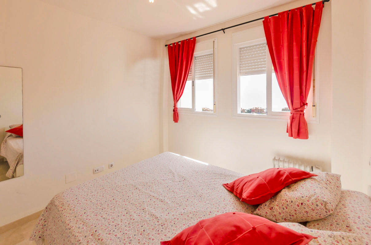 Penthouse te koop in de wijk Puerto de la Duquesa, Manilva-Costa del Sol.