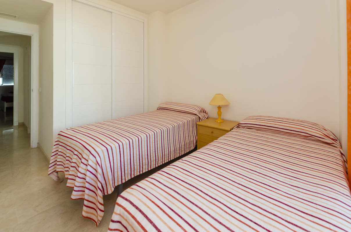 Penthouse à vendre dans le quartier de Puerto de la Duquesa, Manilva- Costa del Sol.