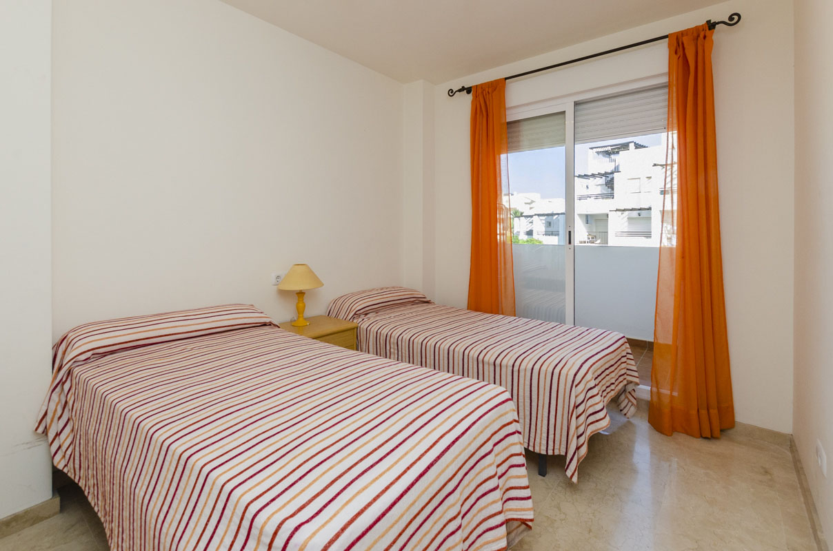 Penthouse à vendre dans le quartier de Puerto de la Duquesa, Manilva- Costa del Sol.