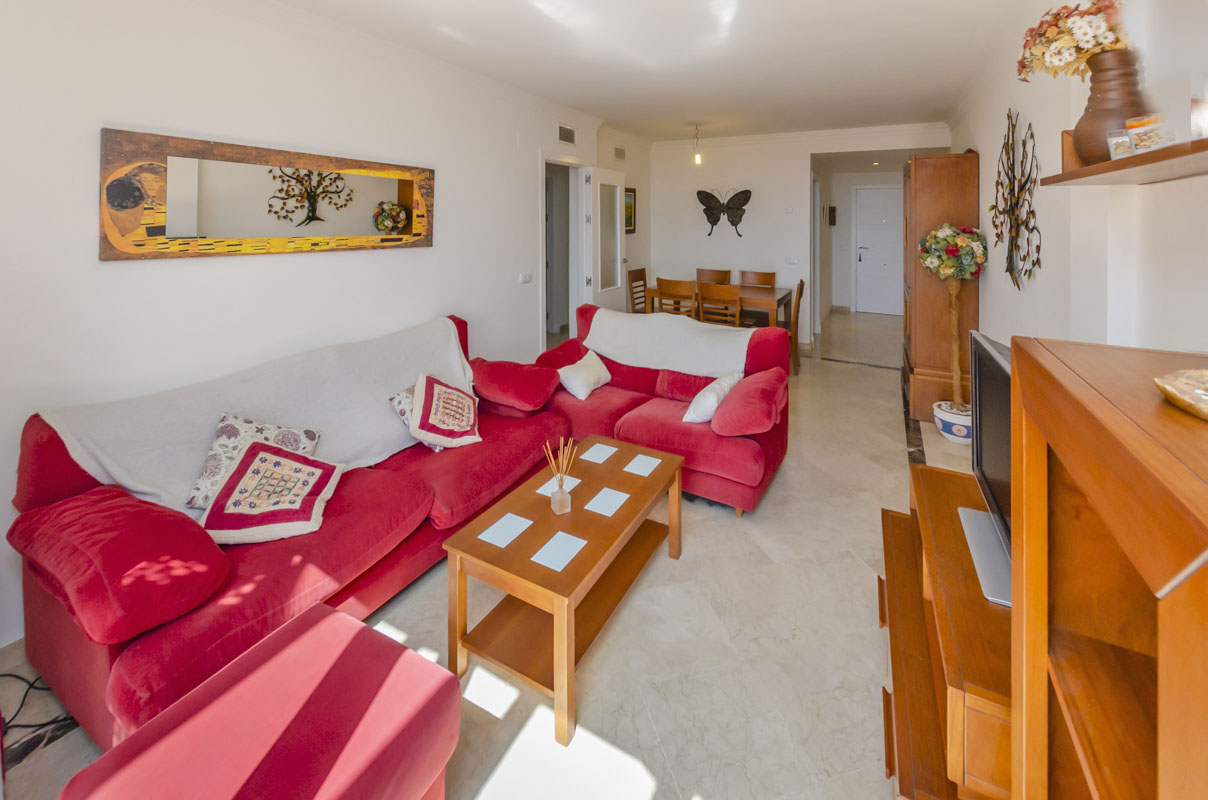 Penthouse à vendre dans le quartier de Puerto de la Duquesa, Manilva- Costa del Sol.