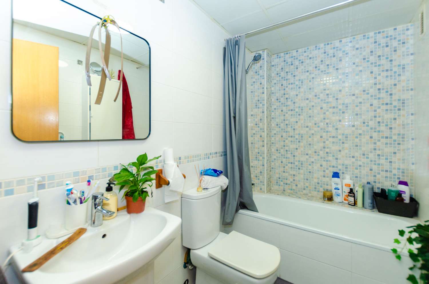 Wohnung in Loma de los Riscos, El Calvario, Zentrum von Torremolinos, Costa del Sol.