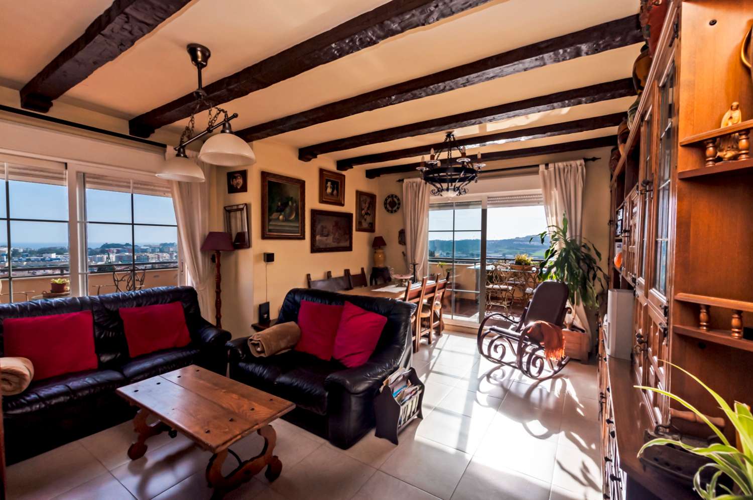 Penthouse zum Verkauf in Las Lagunas Mijas Costa. Terrasse mit Panoramablick!