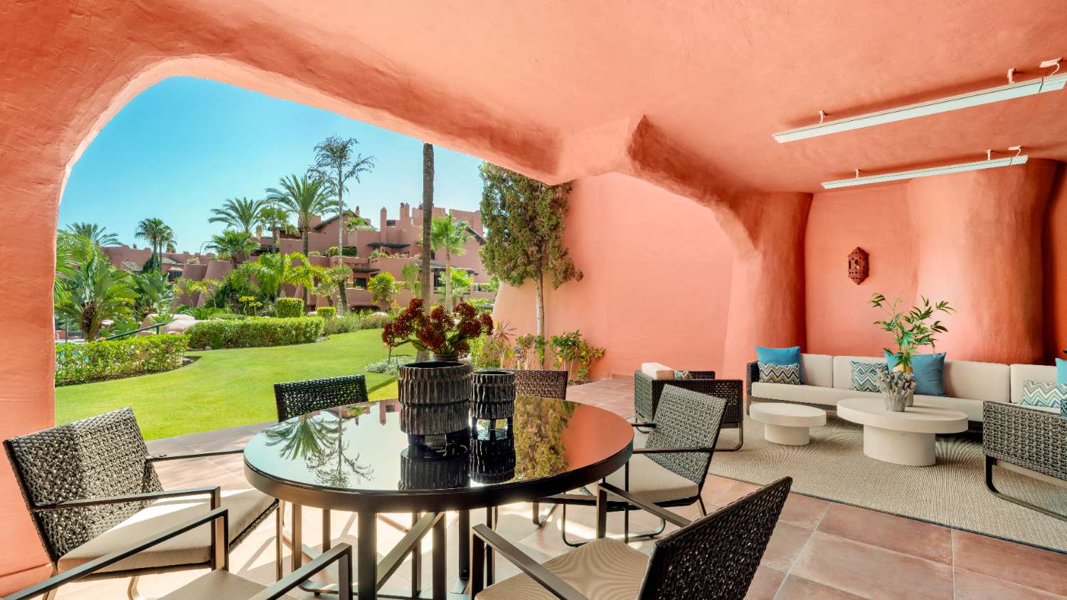 ERDGESCHOSSWOHNUNG TORRE BERMEJA-ESTEPONA