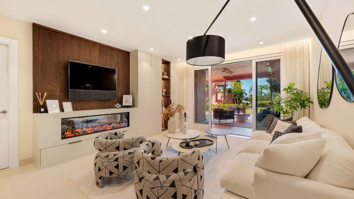 ERDGESCHOSSWOHNUNG TORRE BERMEJA-ESTEPONA
