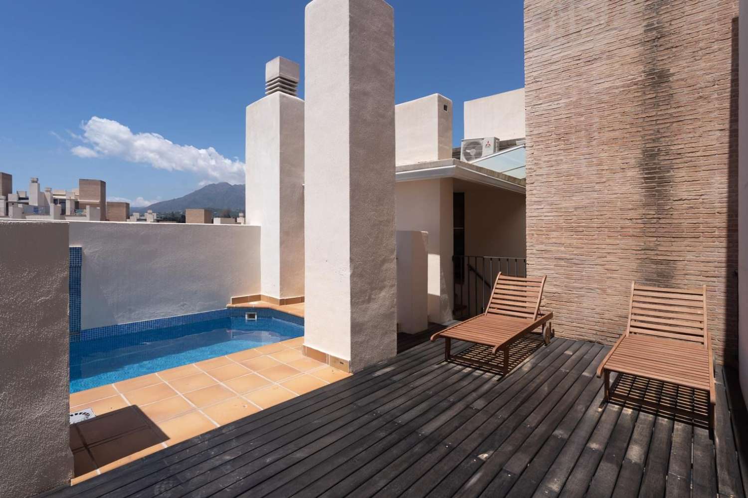 URB. BAHIA DE LA PLATA NEUE GOLDENE MEILE, ESTEPONA