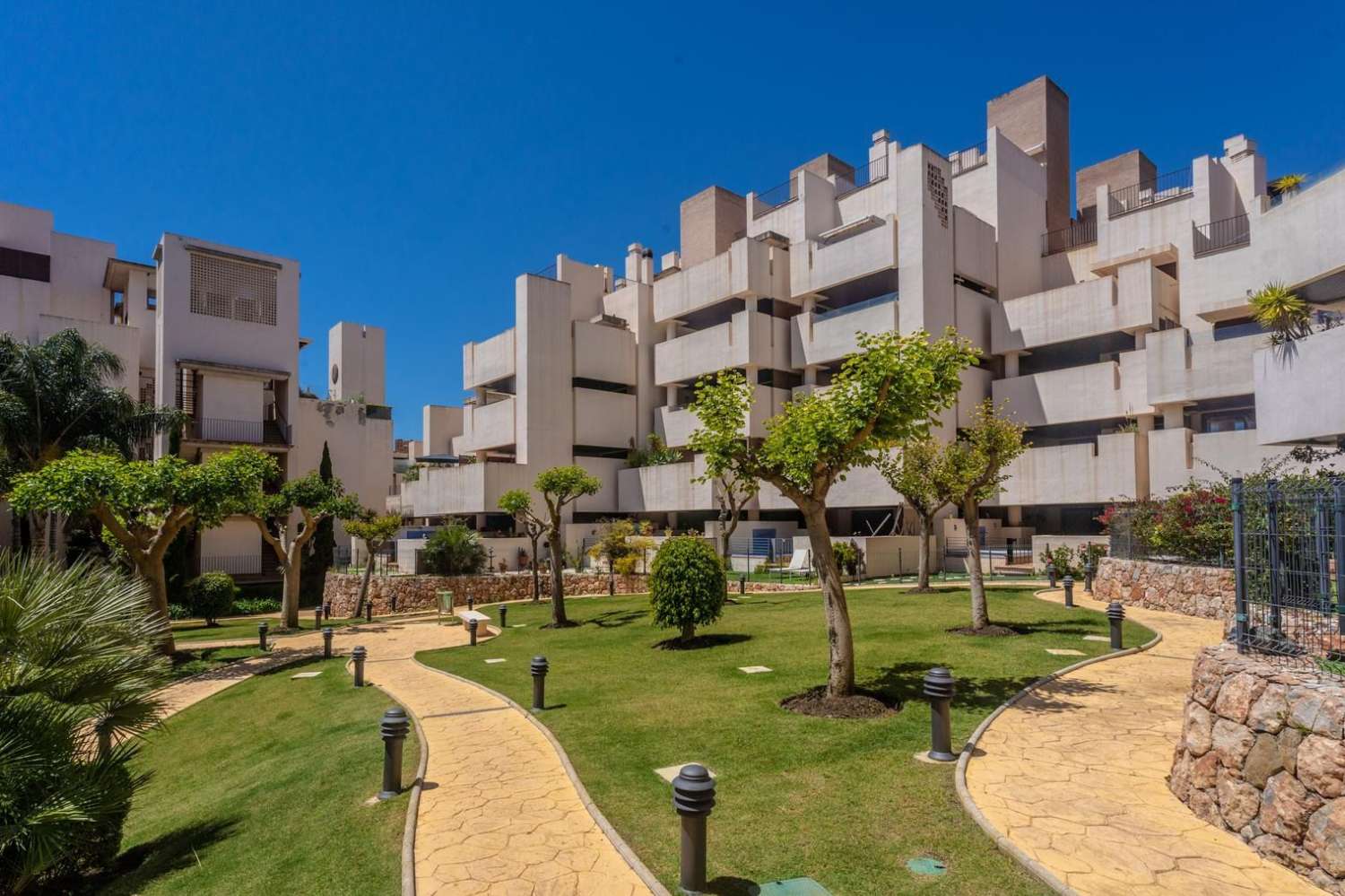 URB. BAHIA DE LA PLATA NEUE GOLDENE MEILE, ESTEPONA