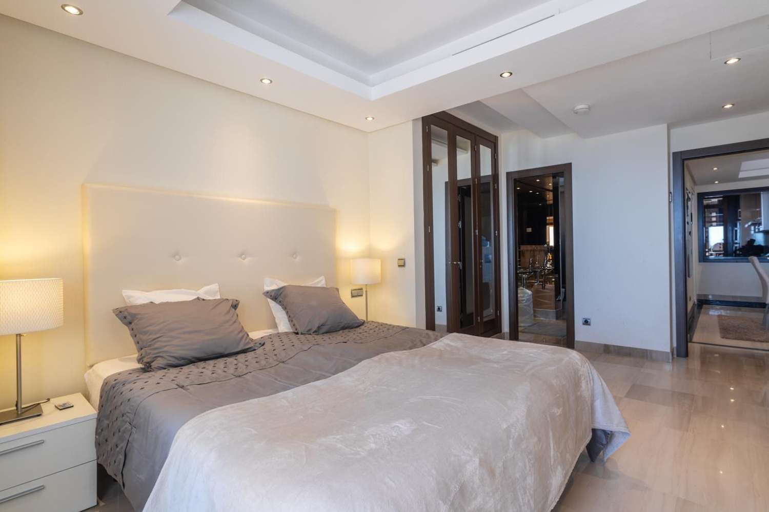 URB. BAHIA DE LA PLATA NEUE GOLDENE MEILE, ESTEPONA
