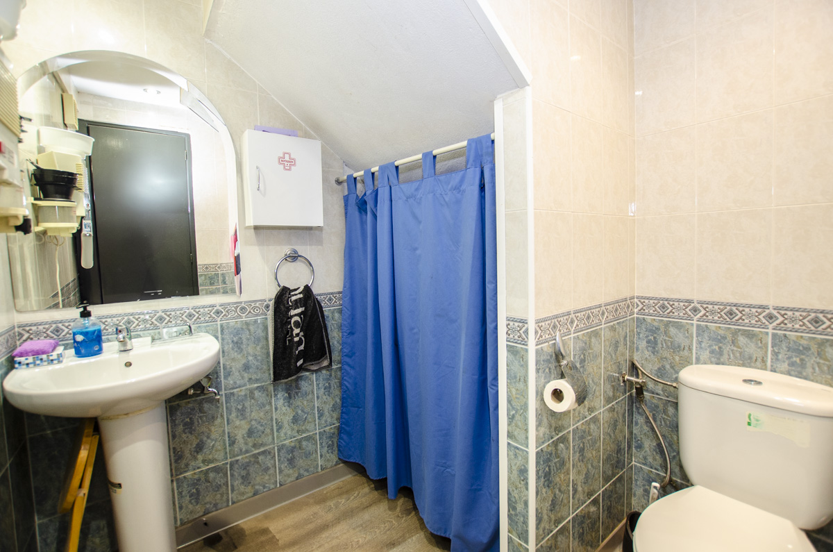 Räumlichkeiten zum Verkauf in Cortijo Alto-Hipercor-Malaga
