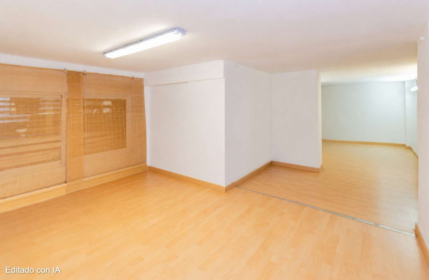 Local for sale in Cortijo Alto-Hipercor-Malaga