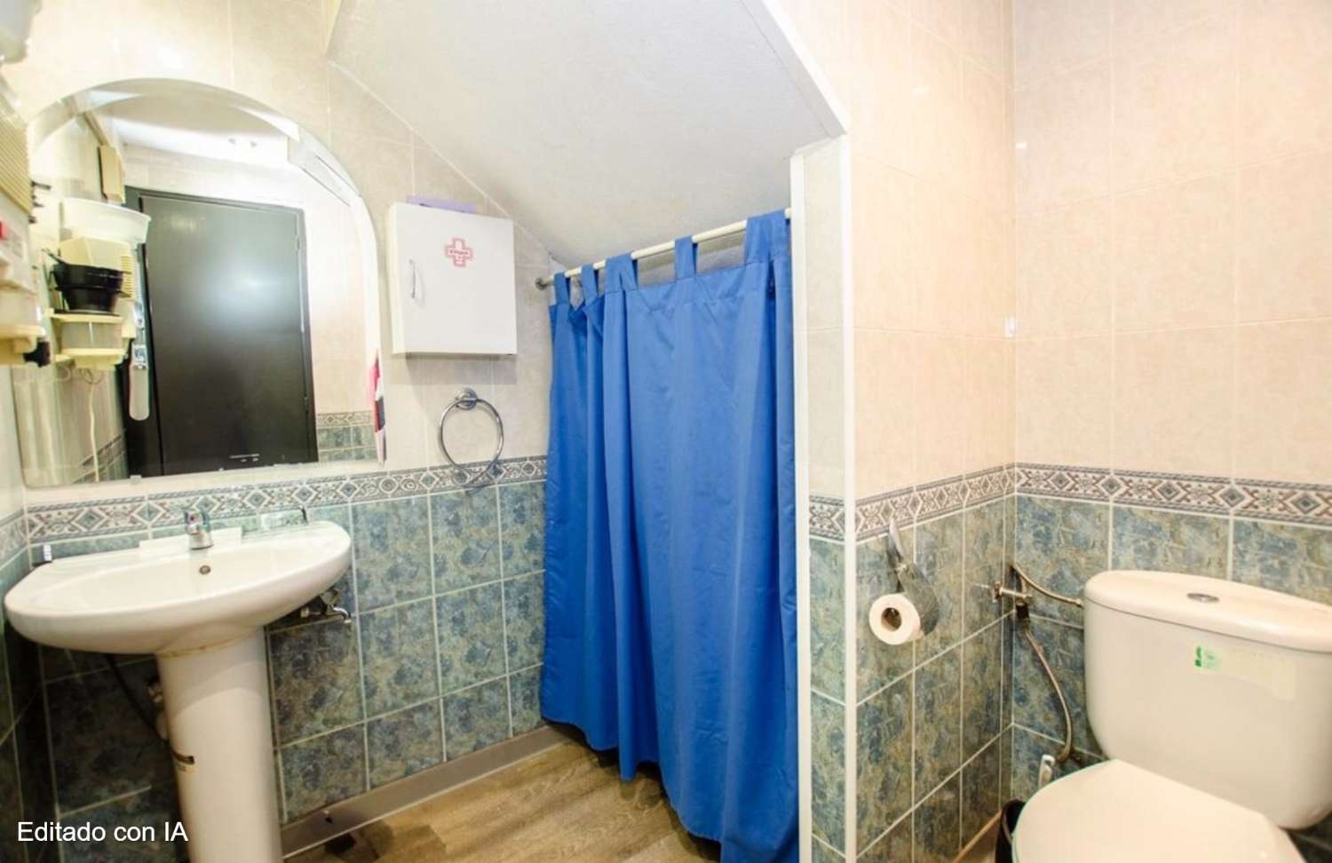 Local for sale in Cortijo Alto-Hipercor-Malaga