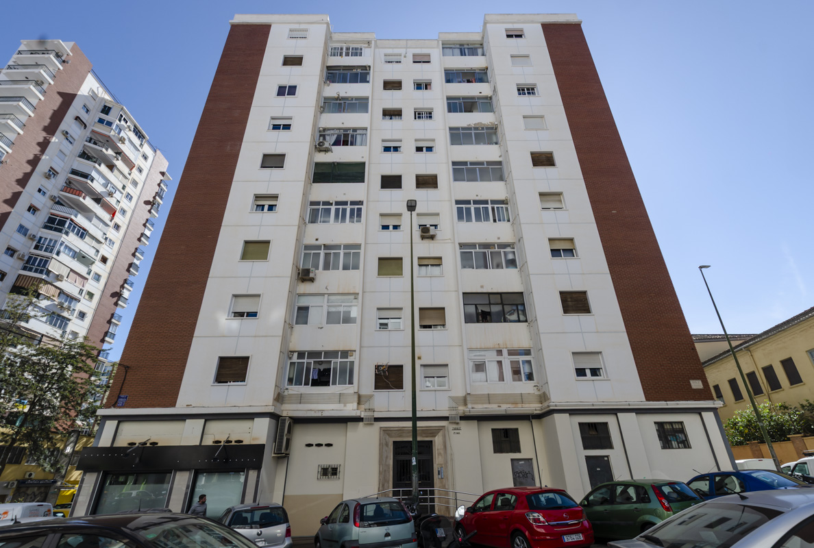 WOHNUNG ZU VERKAUFEN IN PLAZA BASCONIA!