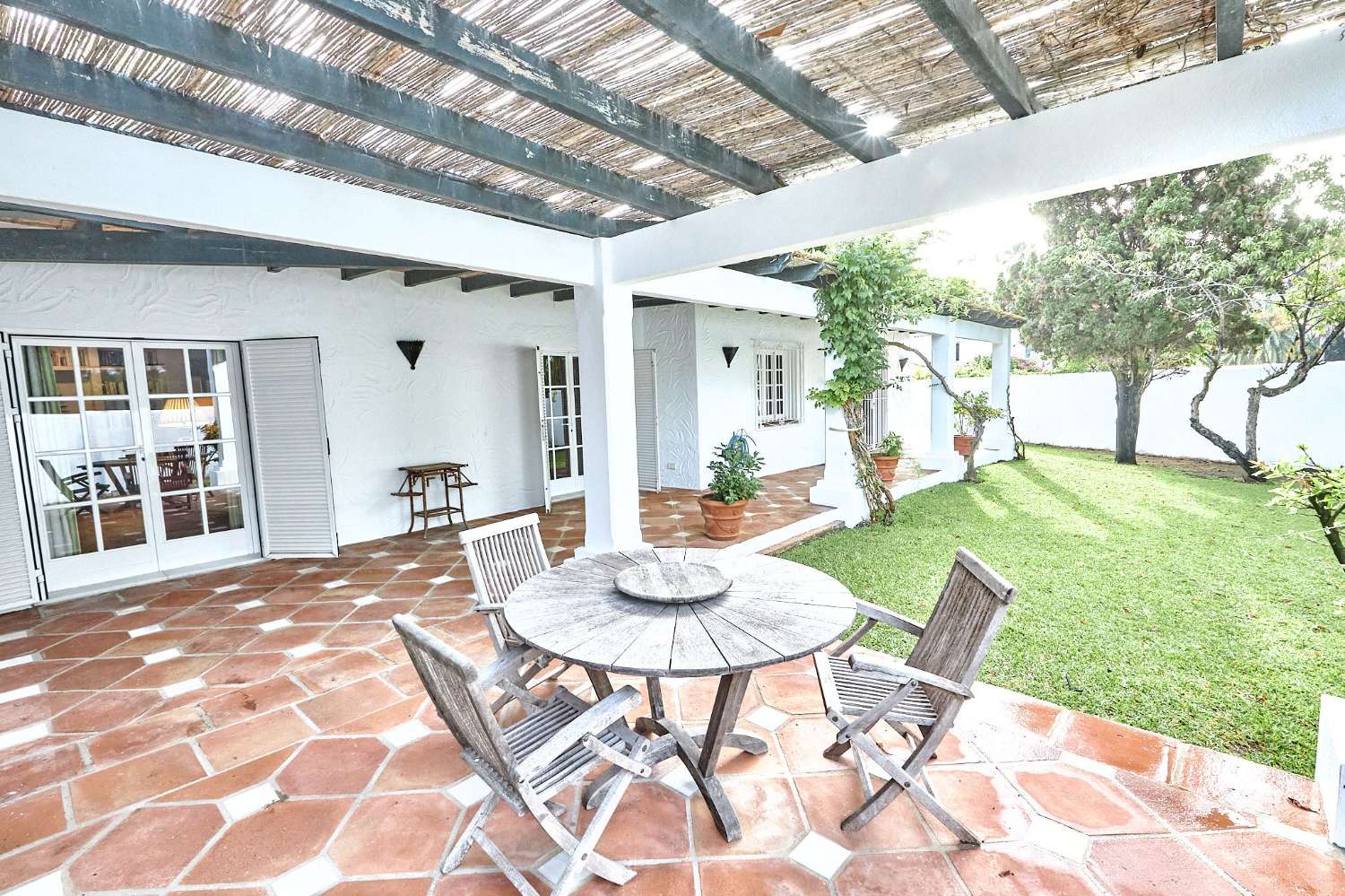 Freistehende Villa zum Verkauf in Casasola, Estepona, Guadalmina