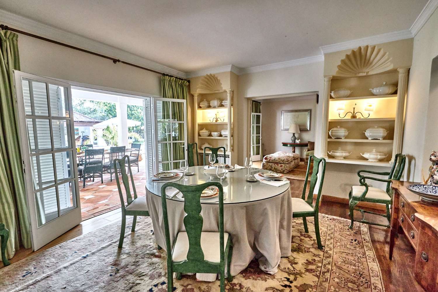 Freistehende Villa zum Verkauf in Casasola, Estepona, Guadalmina