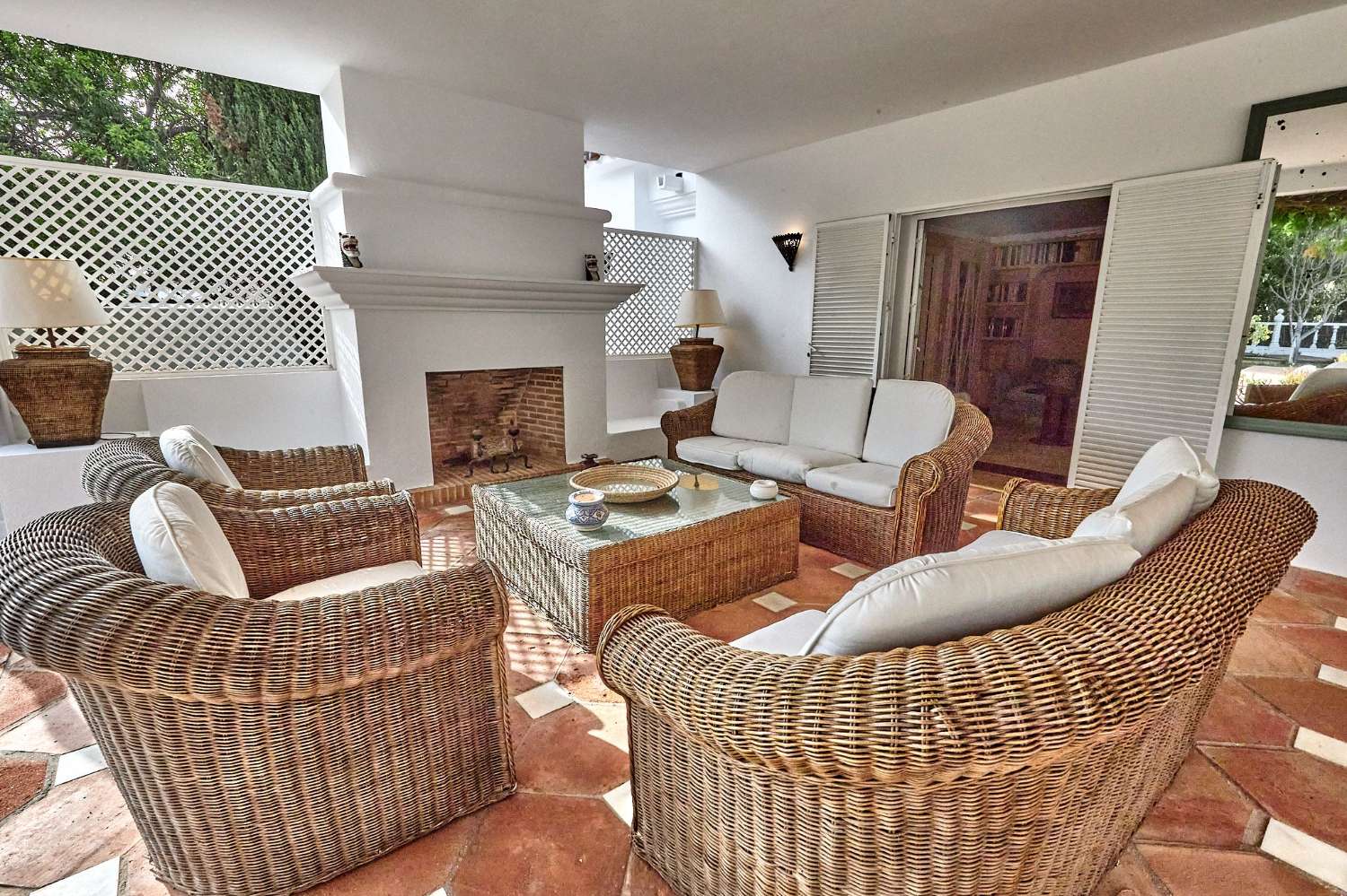 Freistehende Villa zum Verkauf in Casasola, Estepona, Guadalmina