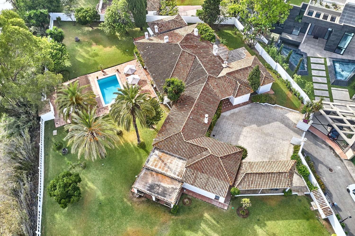 Freistehende Villa zum Verkauf in Casasola, Estepona, Guadalmina