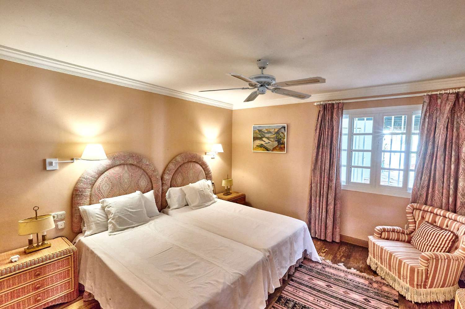 Freistehende Villa zum Verkauf in Casasola, Estepona, Guadalmina