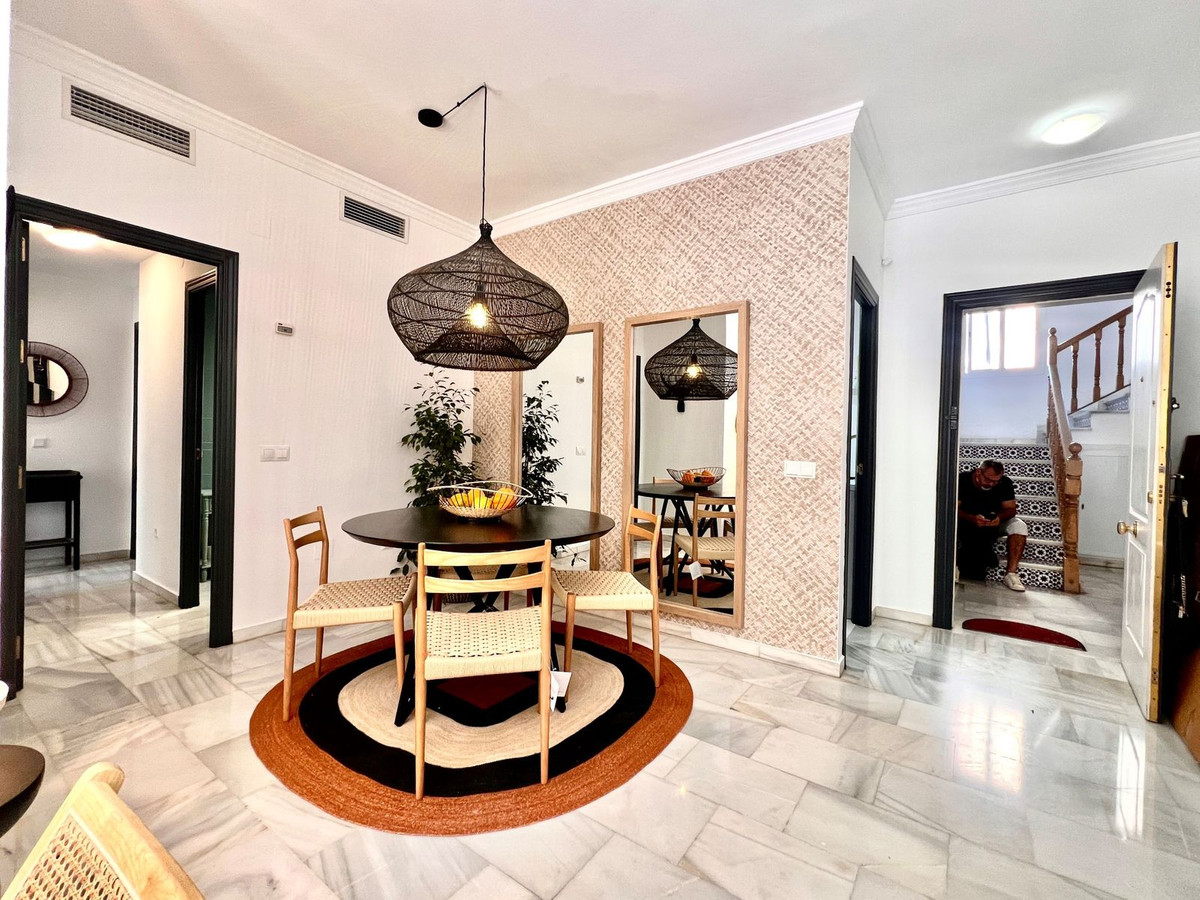 Wohnung zum Verkauf in Carib Playa, Elviria, Marbella