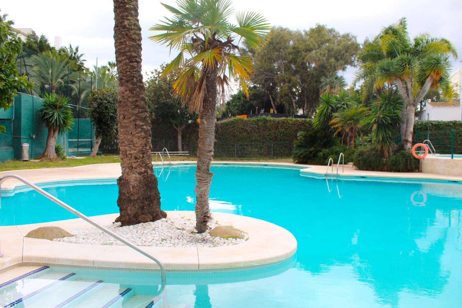 Penthouse zum Verkauf in Puerto Banús, Marbella, Costa del Sol
