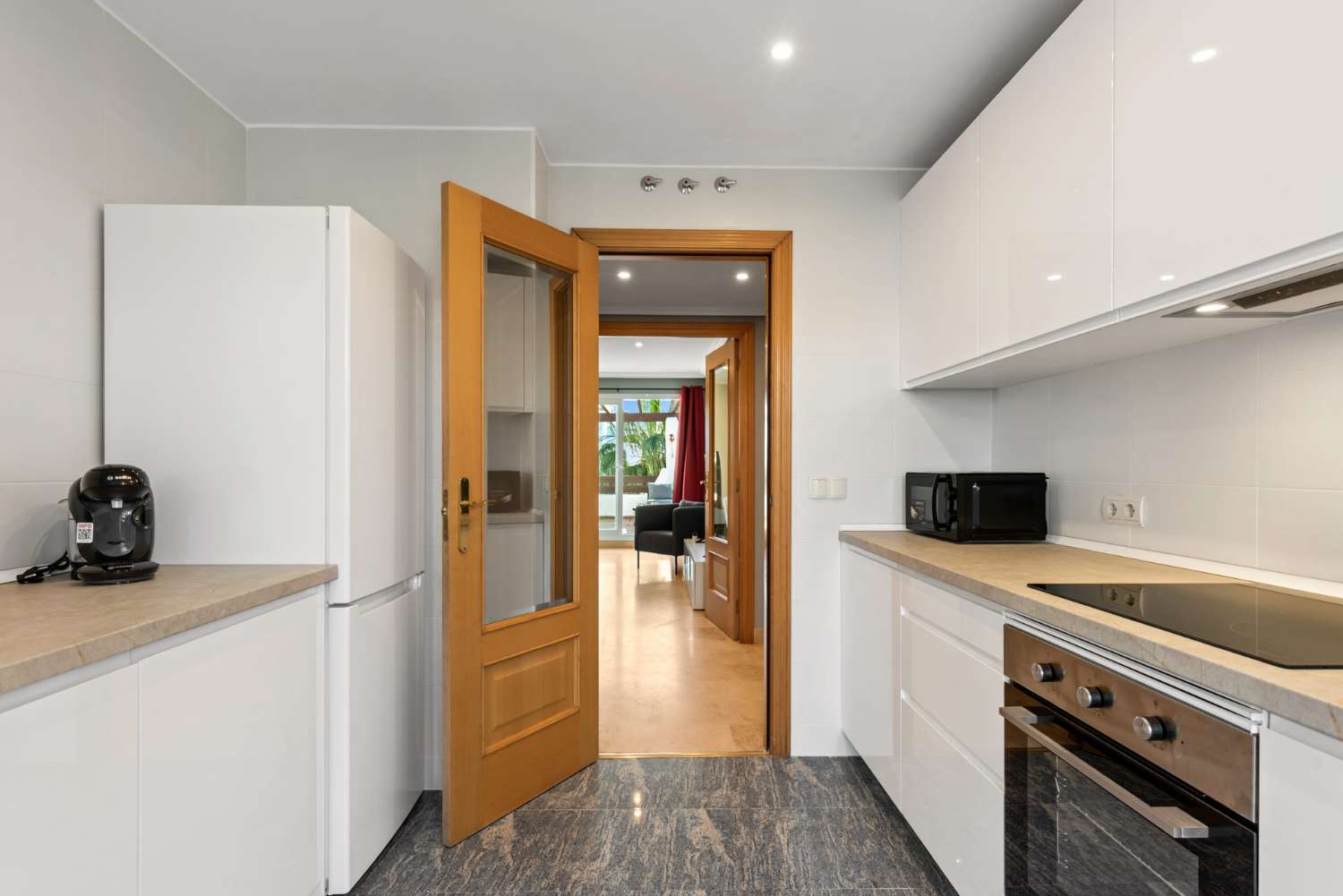 APARTAMENTO DE 2 DORMITORIOS EN SELWO HILLS, ESTEPONA