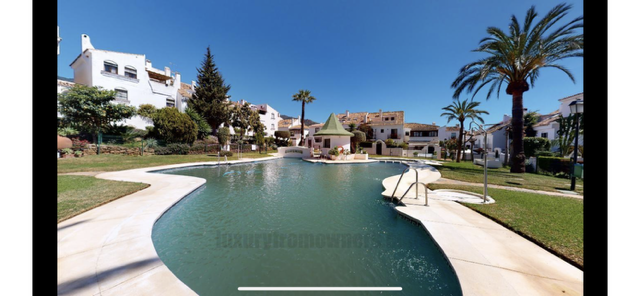 Chalet pareado en venta en Valdeolletas-Las Cancelas-Xarblanca- Marbella