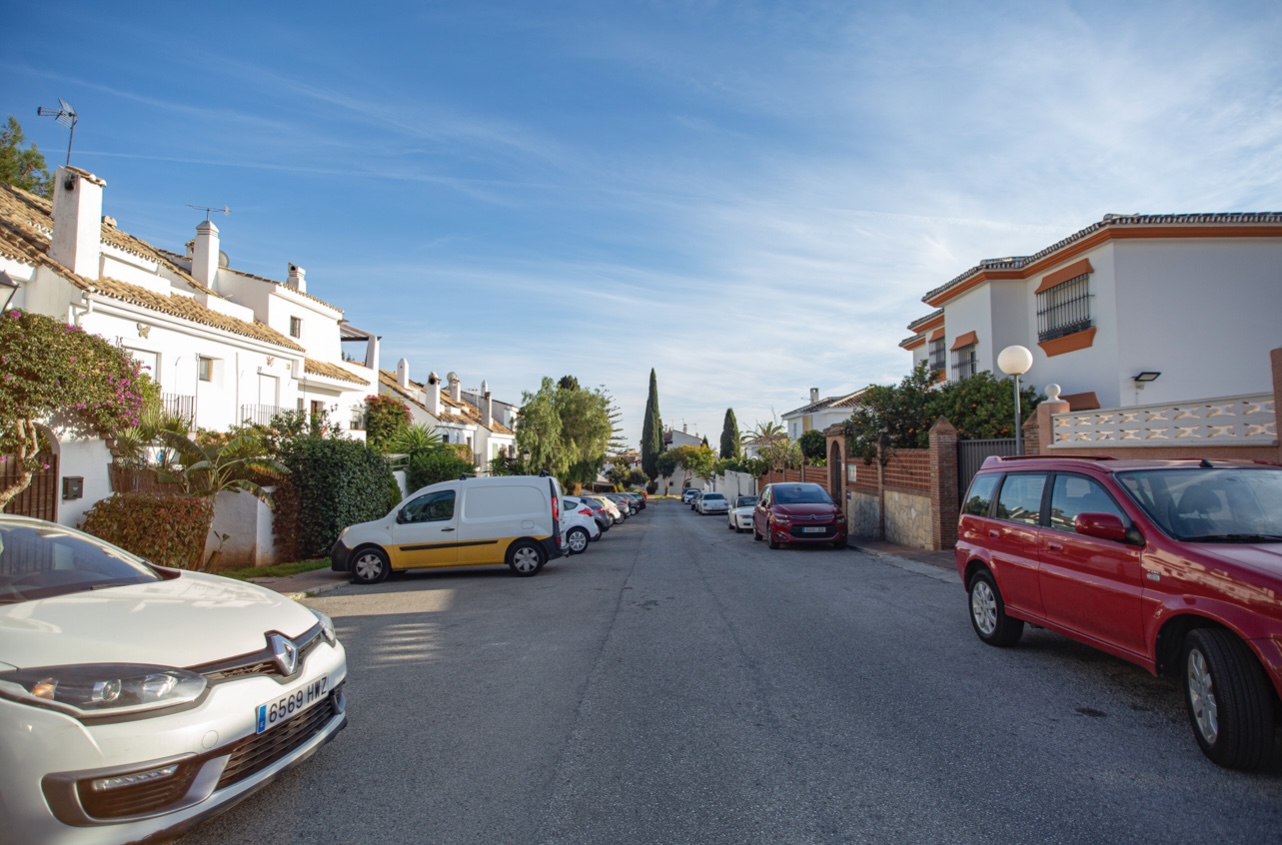 Chalet pareado en venta en Valdeolletas-Las Cancelas-Xarblanca- Marbella