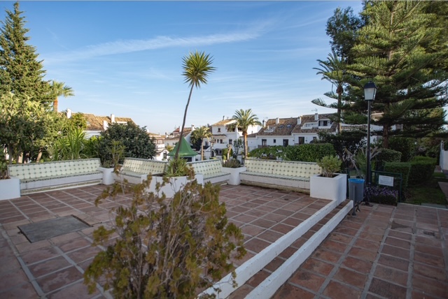 Chalet pareado en venta en Valdeolletas-Las Cancelas-Xarblanca- Marbella