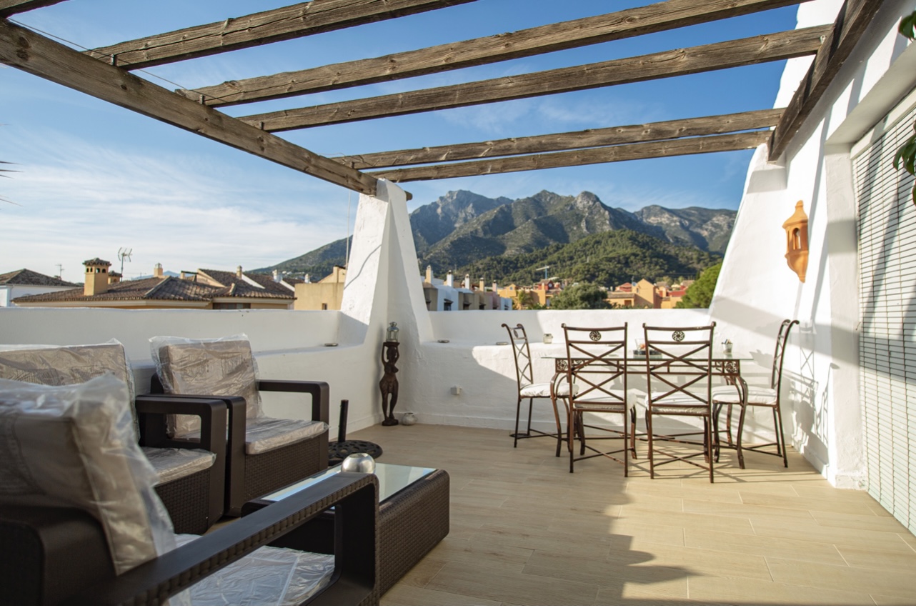 Chalet pareado en venta en Valdeolletas-Las Cancelas-Xarblanca- Marbella