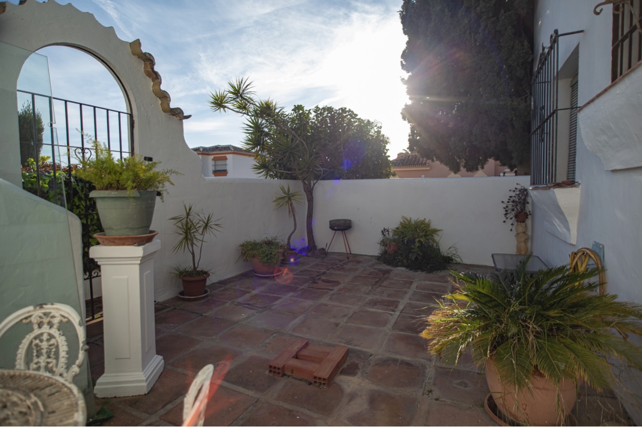 Chalet pareado en venta en Valdeolletas-Las Cancelas-Xarblanca- Marbella