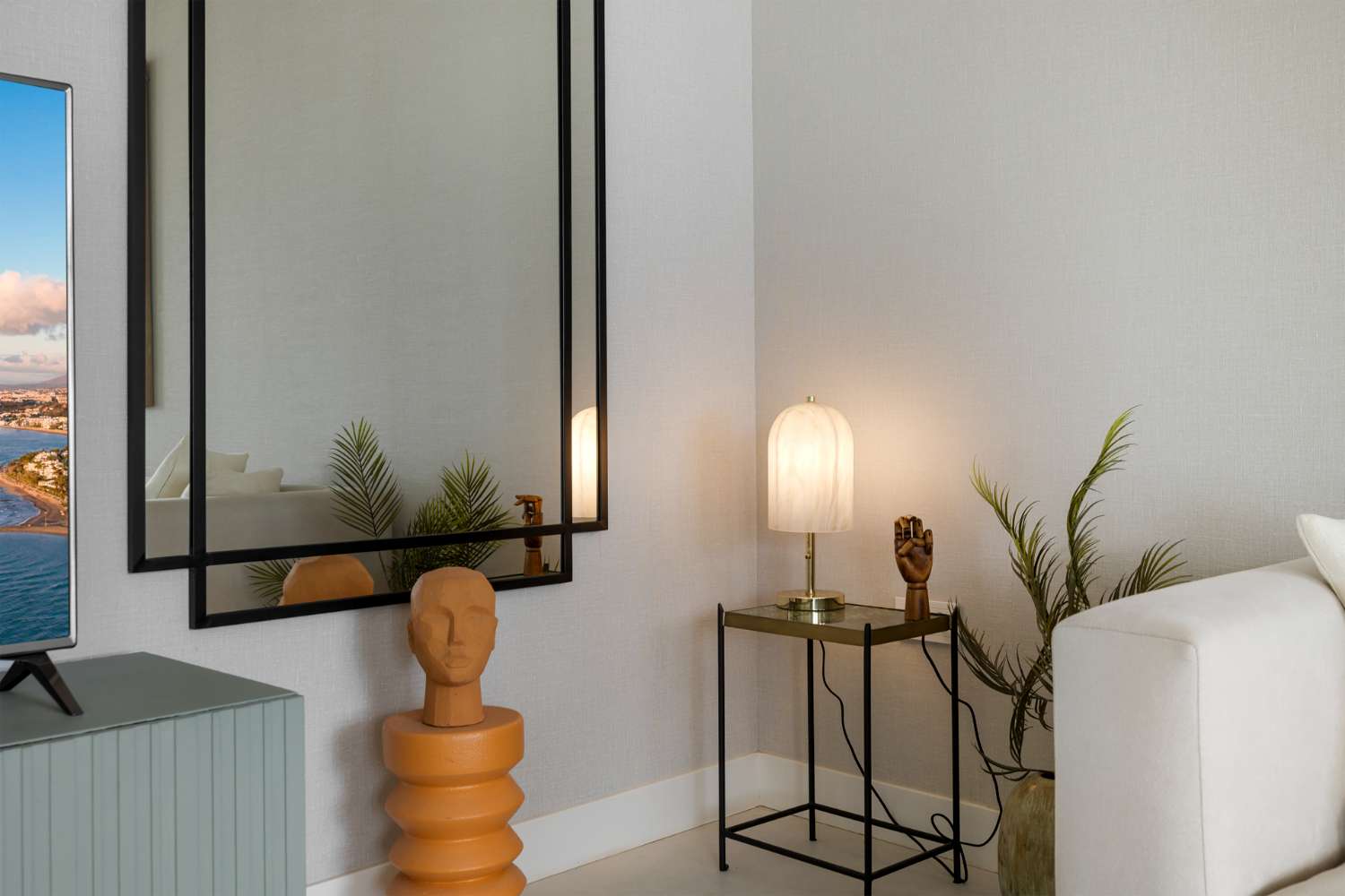 Exquisito apartamento en primera línea de playa en The Edge, Estepona