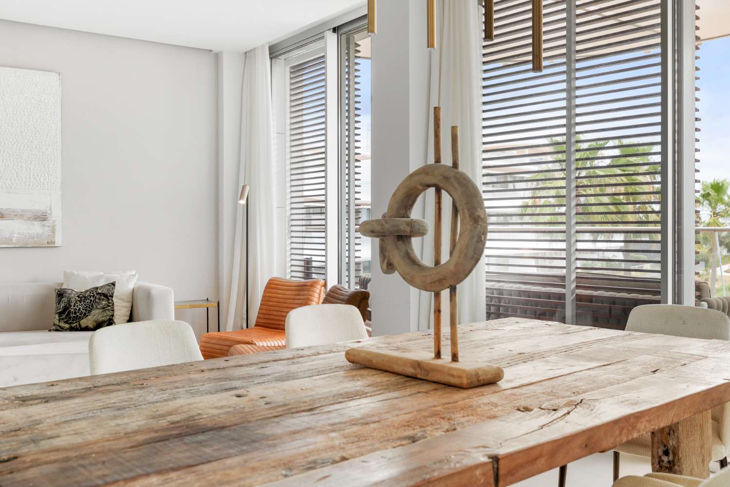 Exquisito apartamento en primera línea de playa en The Edge, Estepona