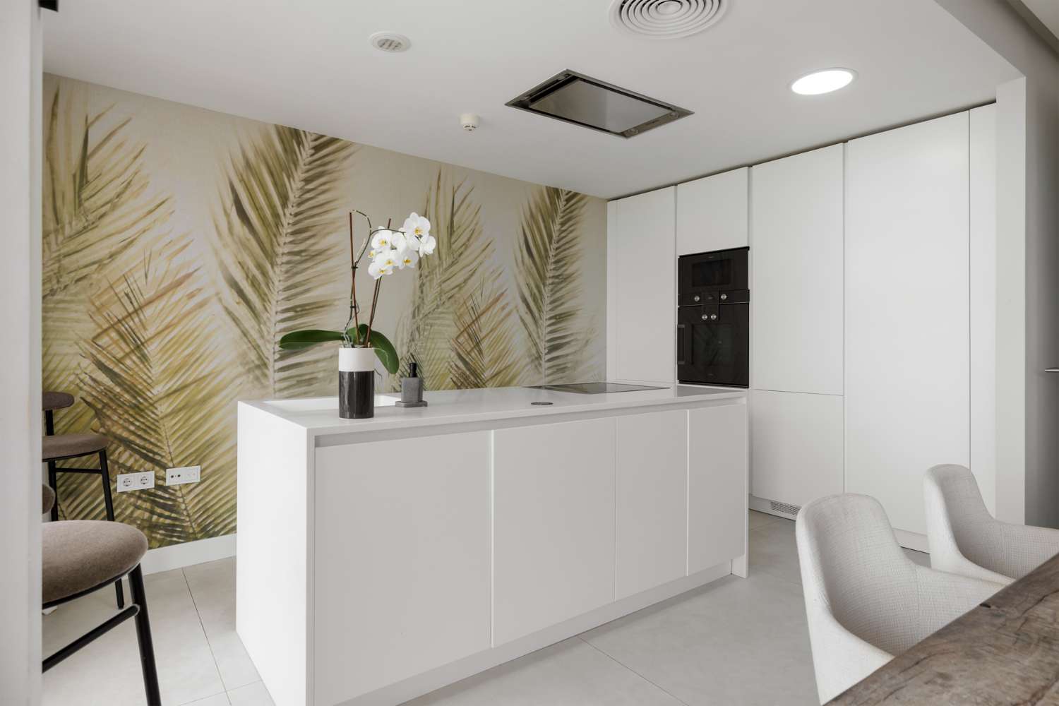 Exquisito apartamento en primera línea de playa en The Edge, Estepona