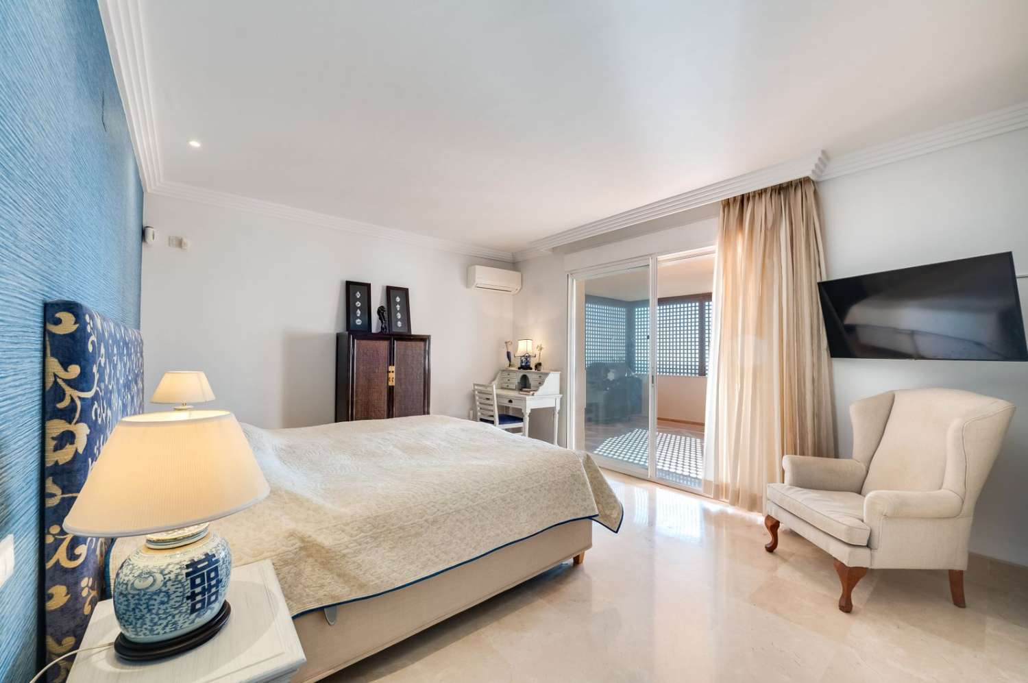 Un apartamento de ensueño en el corazón del codiciado Valle del Golf de Marbella.