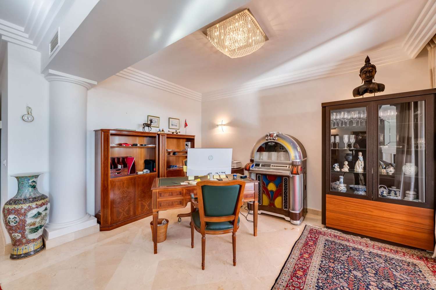 Un apartamento de ensueño en el corazón del codiciado Valle del Golf de Marbella.