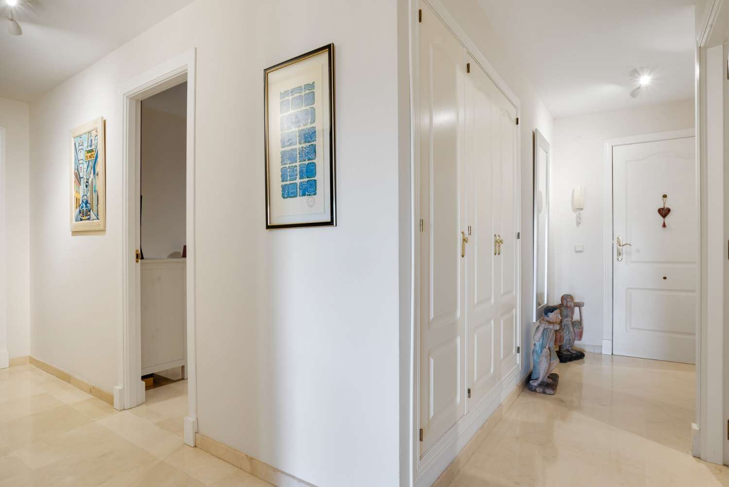 Amplio apartamento en primera planta en Guadalcántara, San Pedro de Alcántara