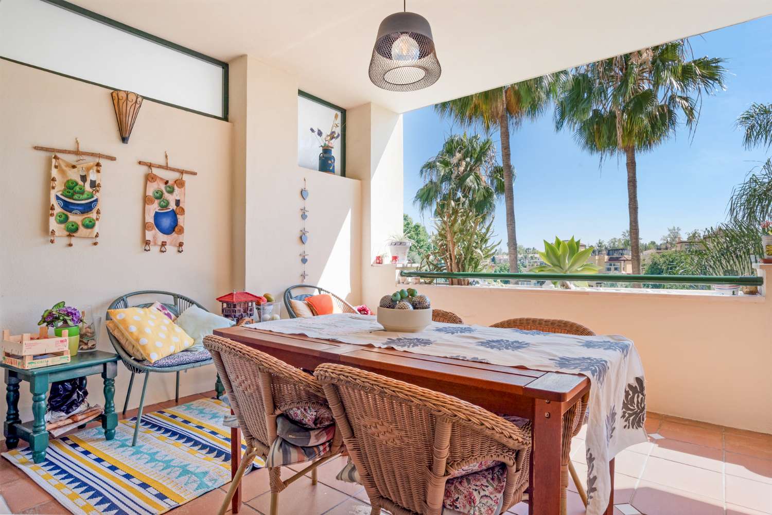 Amplio apartamento en primera planta en Guadalcántara, San Pedro de Alcántara