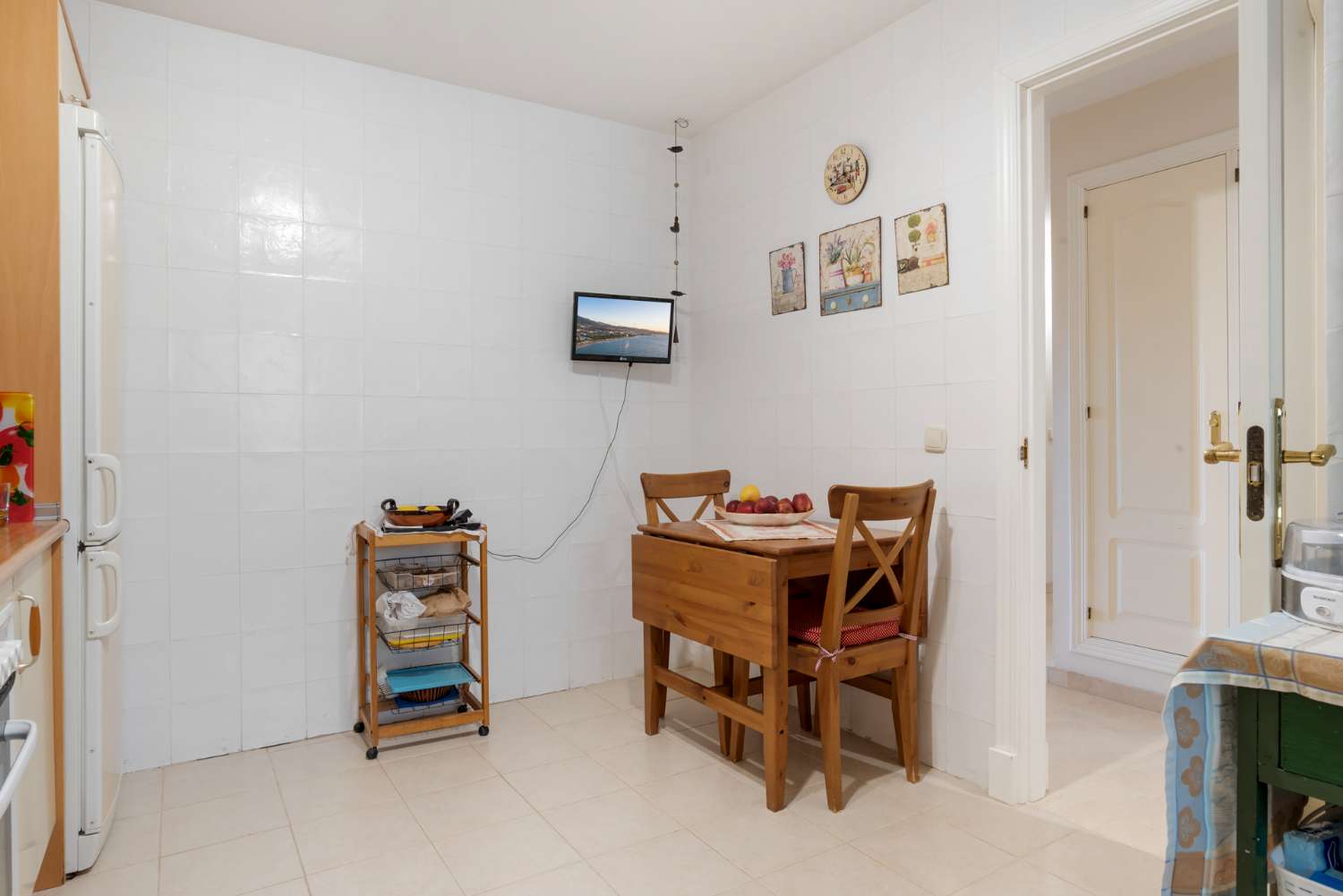Amplio apartamento en primera planta en Guadalcántara, San Pedro de Alcántara