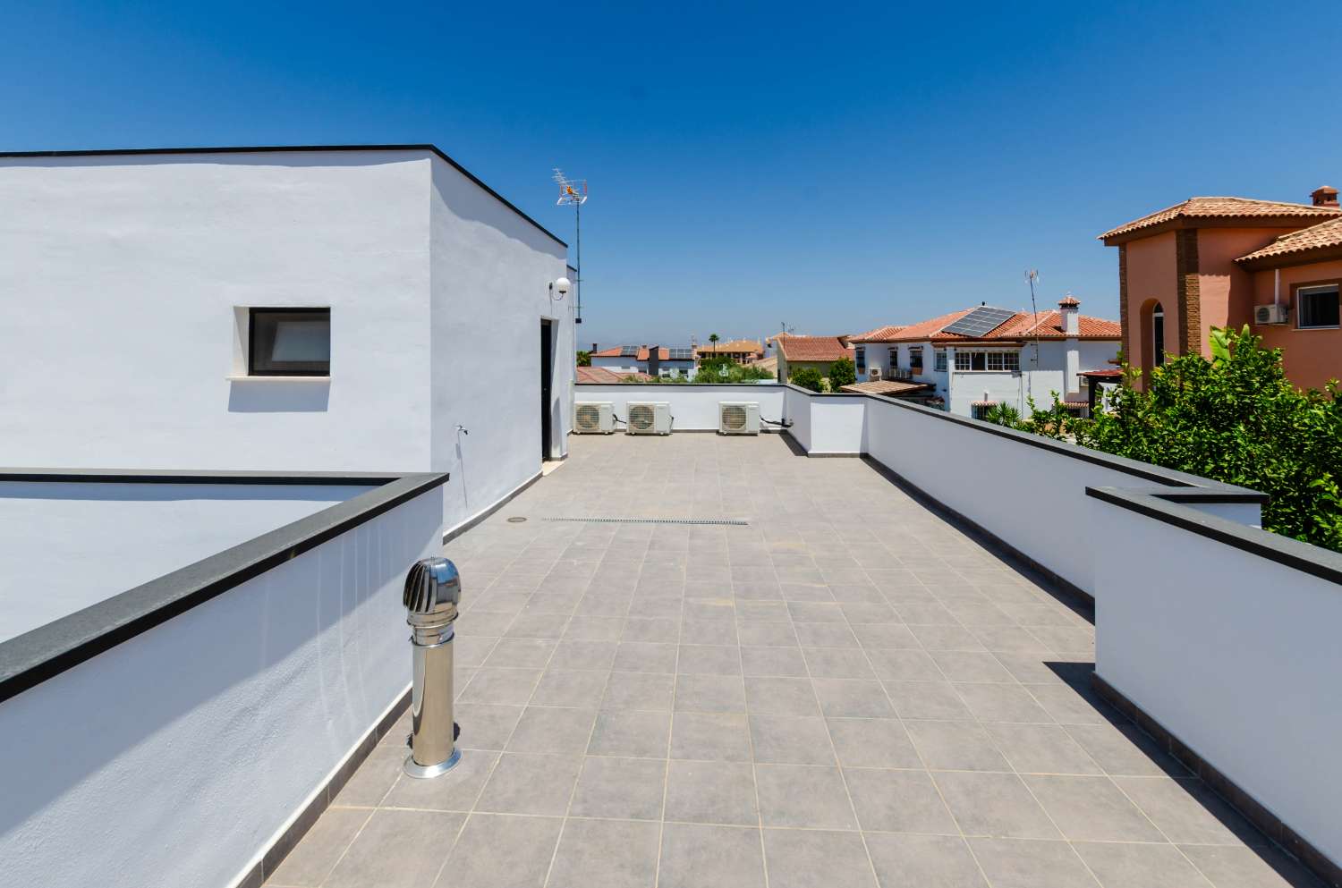Chalet  en venta en Alhaurin de la Torre-Málaga