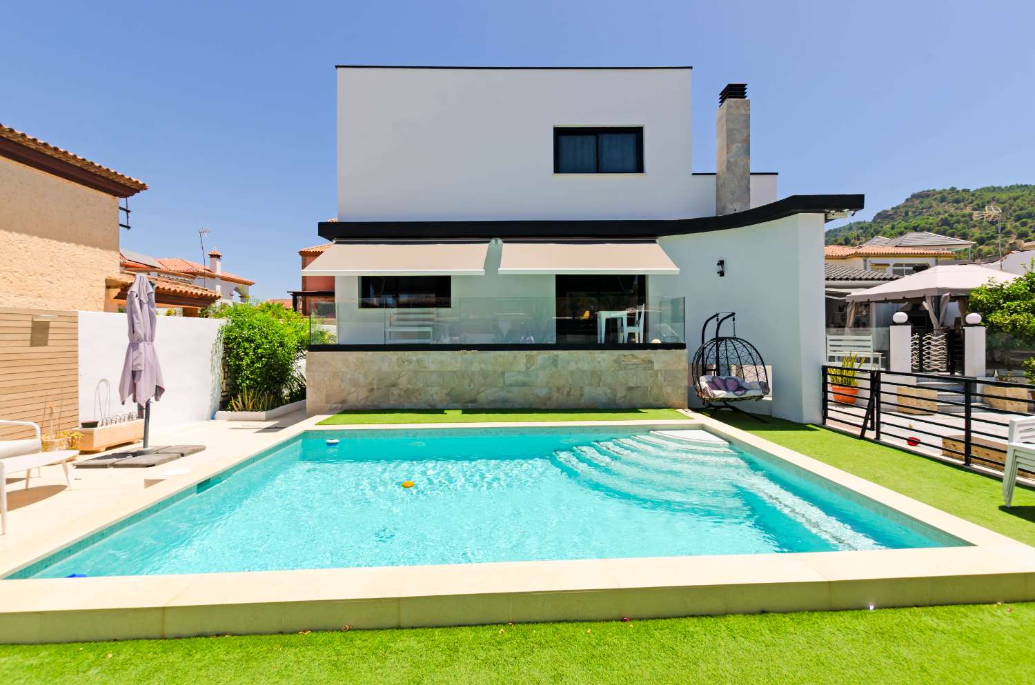 Chalet  en venta en Alhaurin de la Torre-Málaga