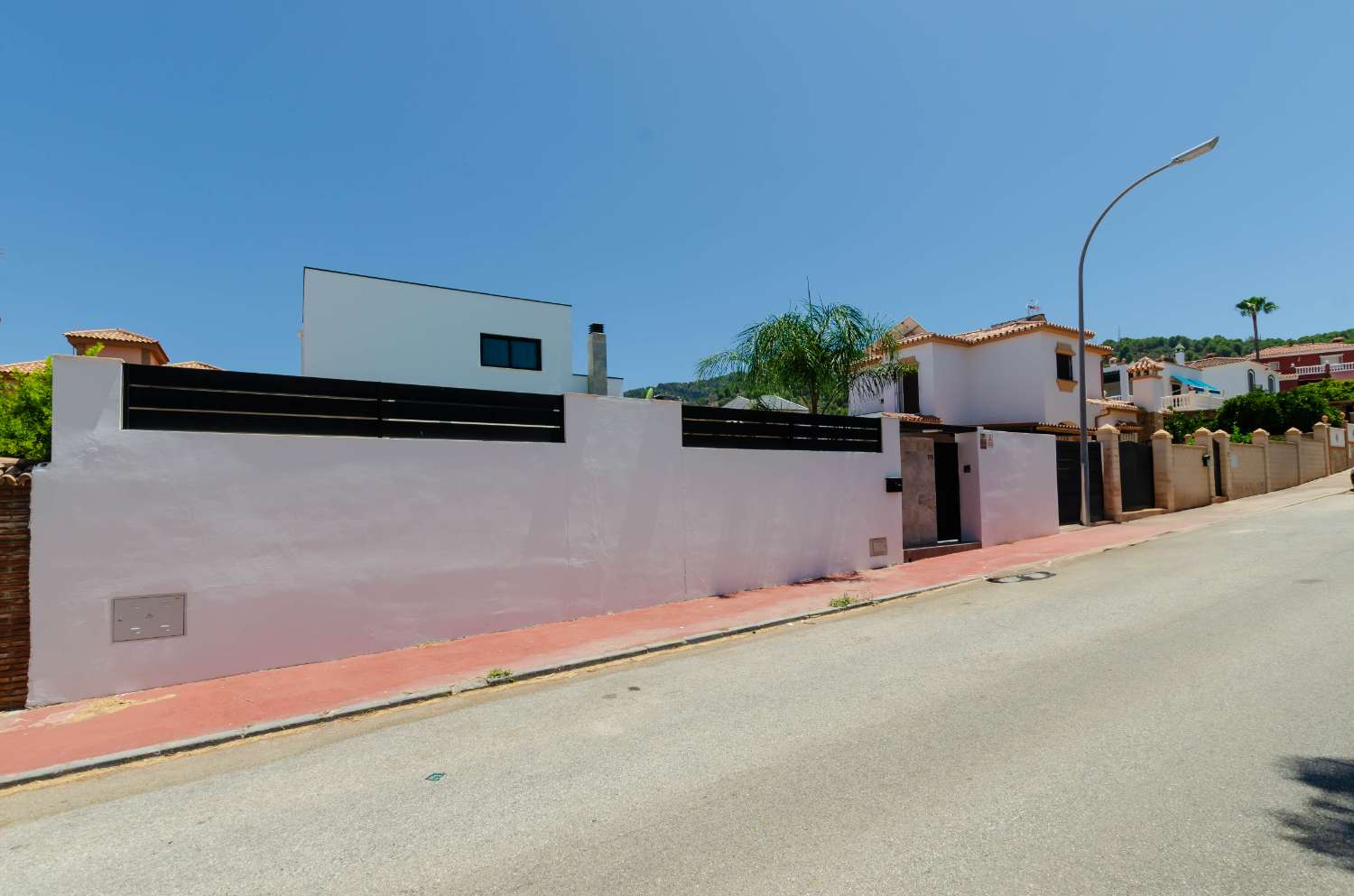 Chalet  en venta en Alhaurin de la Torre-Málaga