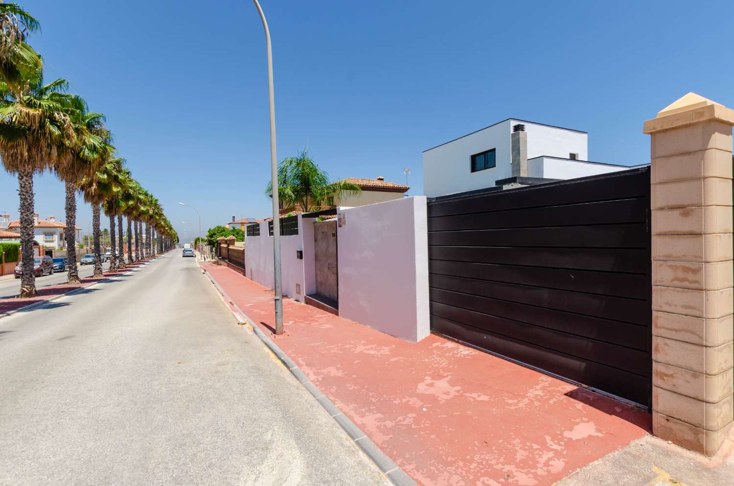 Chalet  en venta en Alhaurin de la Torre-Málaga