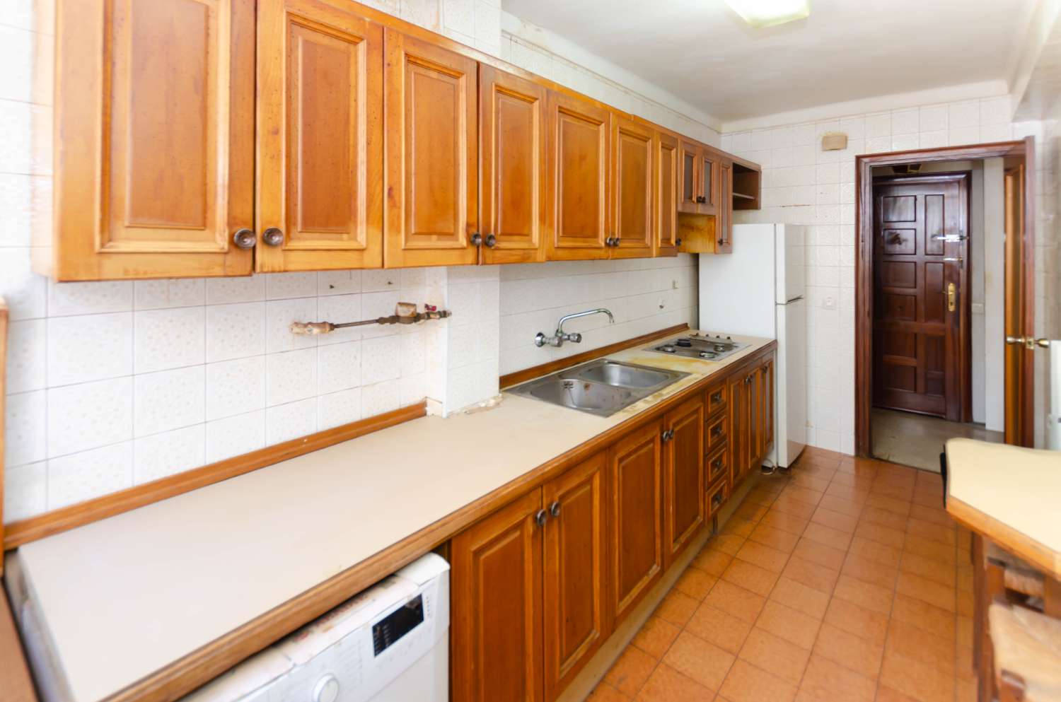 Apartment for sale in Ciudad Jardin, Málaga, to be renovated