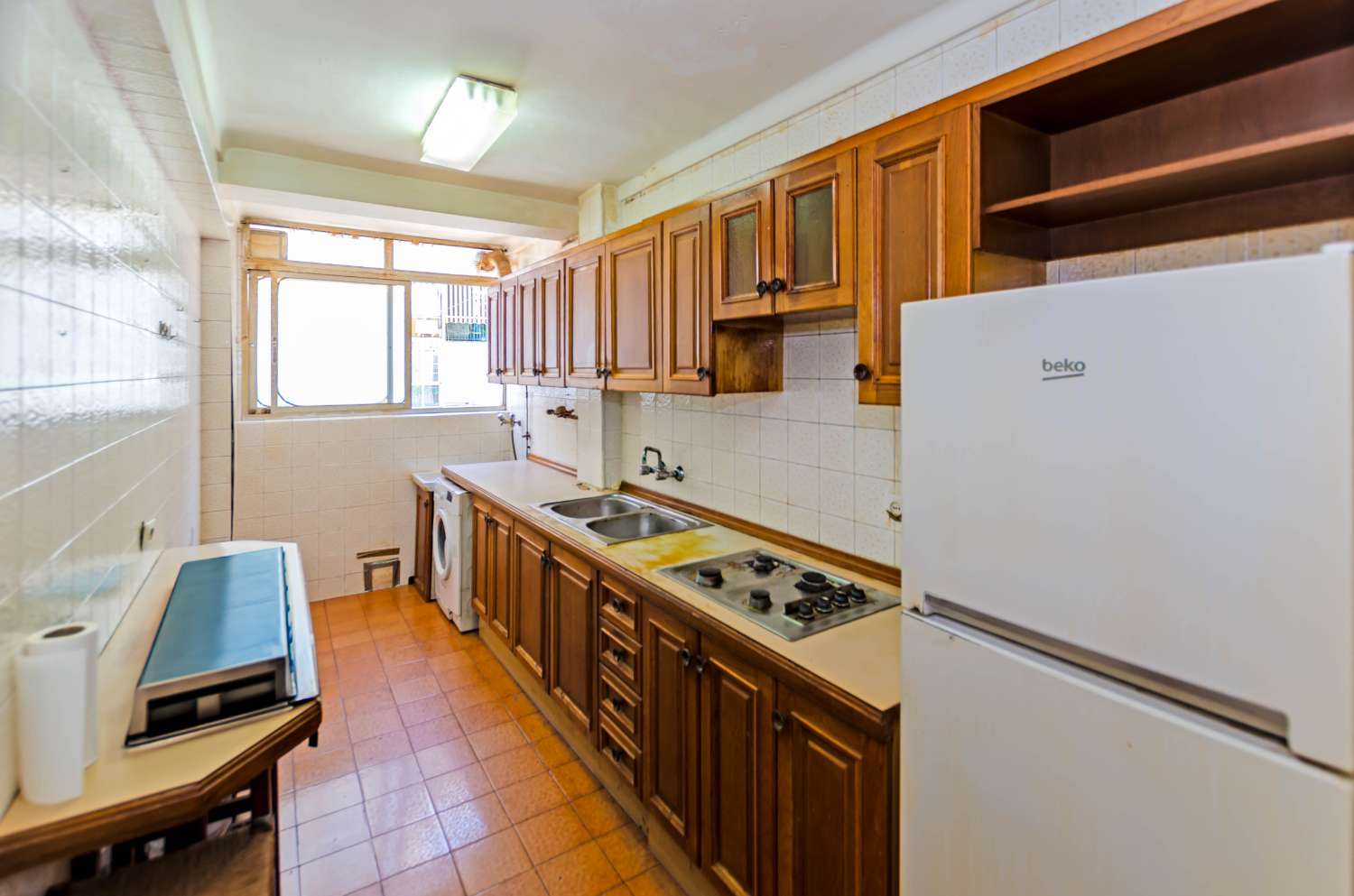 Apartment for sale in Ciudad Jardin, Málaga, to be renovated