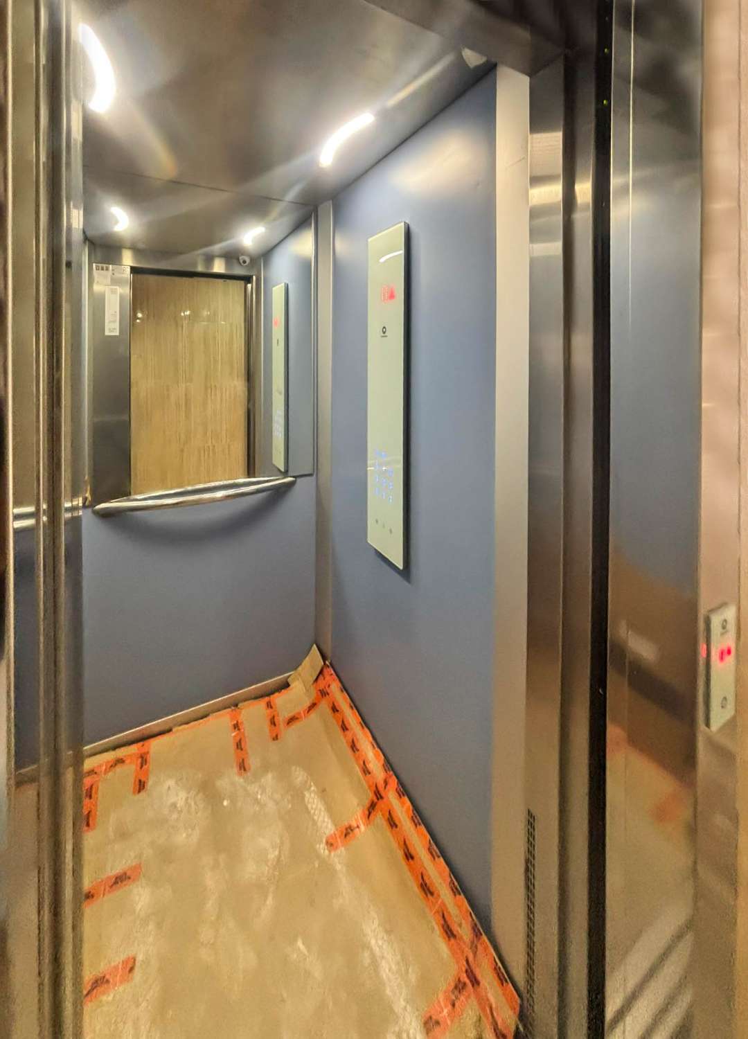 Apartment for sale in Ciudad Jardin, Málaga, to be renovated